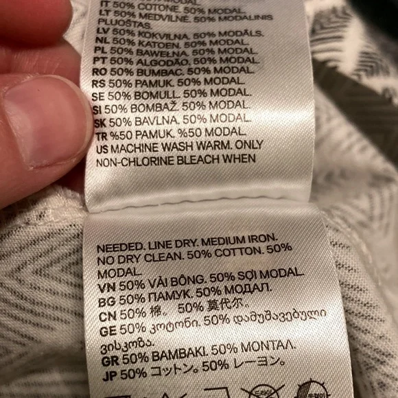 H&M dress size XS - Picture 6 of 6